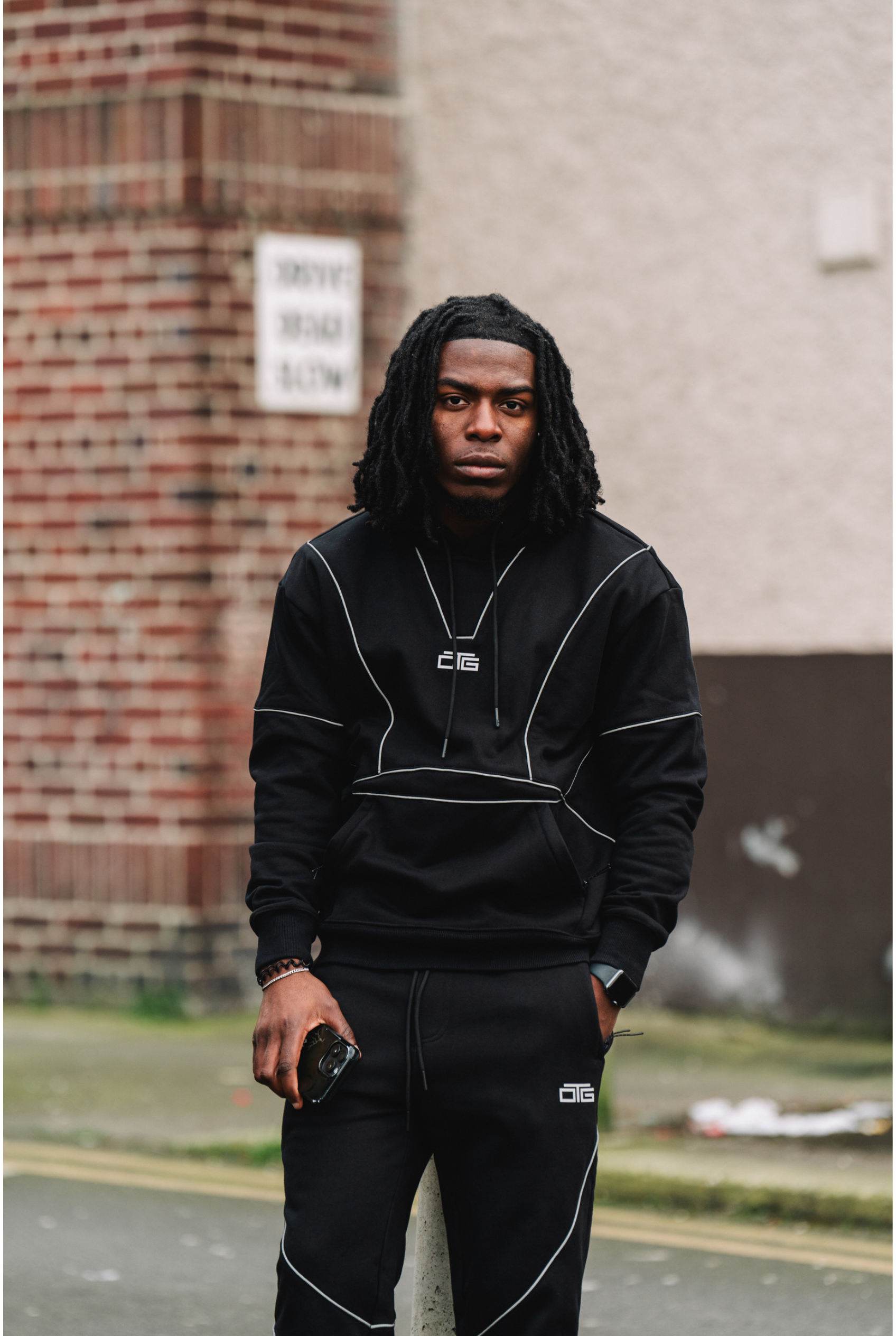 Reflective Piping Hoodie - Black